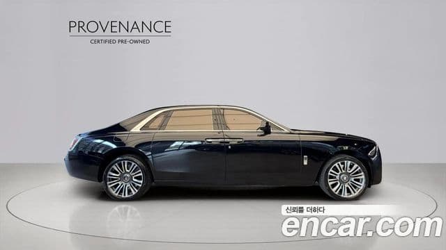 Rolls-Royce Ghost 2023 — ფოტო 14/20