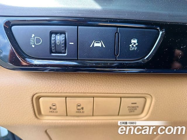 Kia Carnival 2021 — Фото 13/20