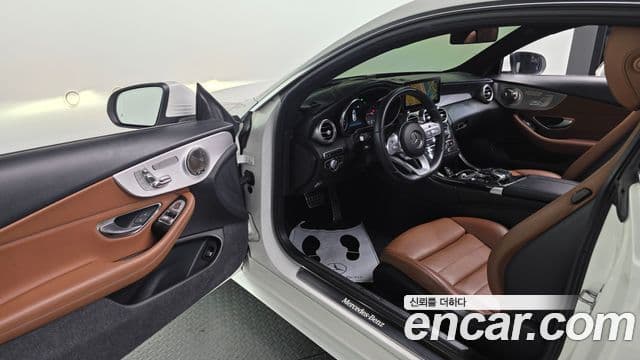Mercedes-Benz C-Class 2019 — Şəkil 10/20