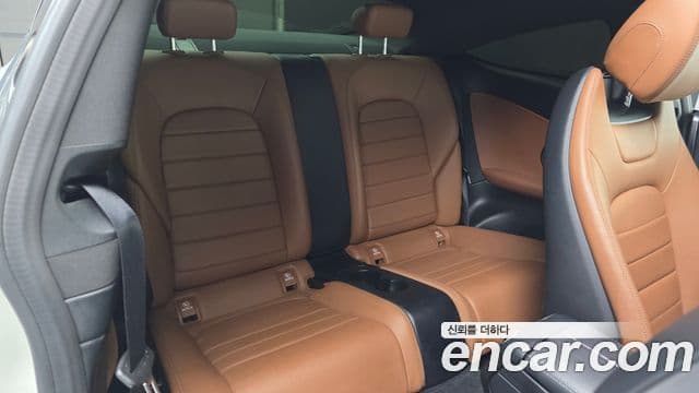 Mercedes-Benz C-Class 2019 — Şəkil 11/20