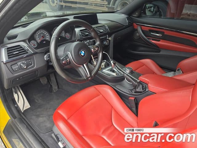 BMW M4 2019 — Фото 15/20