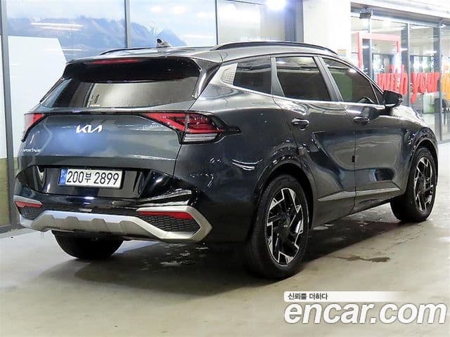 Kia Sportage 2022 — Фото 3/20