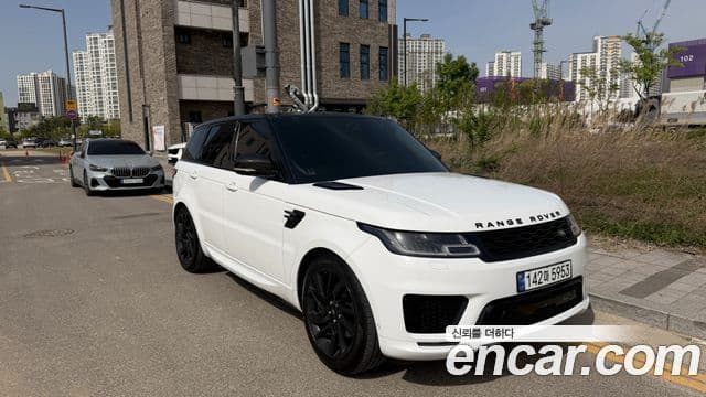 Land Rover Range Rover Sport 2018 — Photo 8/10