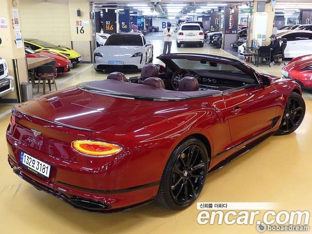 Bentley Continental GT 2020 — ფოტო 3/20