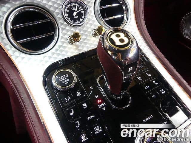 Bentley Continental GT 2020 — ფოტო 7/20