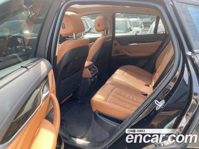 BMW X6 2018 — Photo 7/20