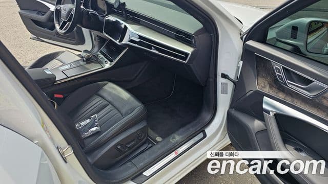 Audi A6 2021 — ფოტო 3/18