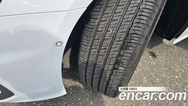 Audi A6 2021 — ფოტო 18/18
