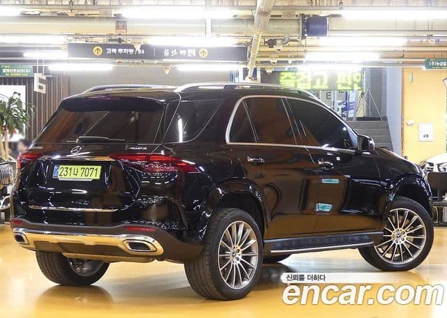 Mercedes-Benz GLE-Class 2025 — Фото 1/20