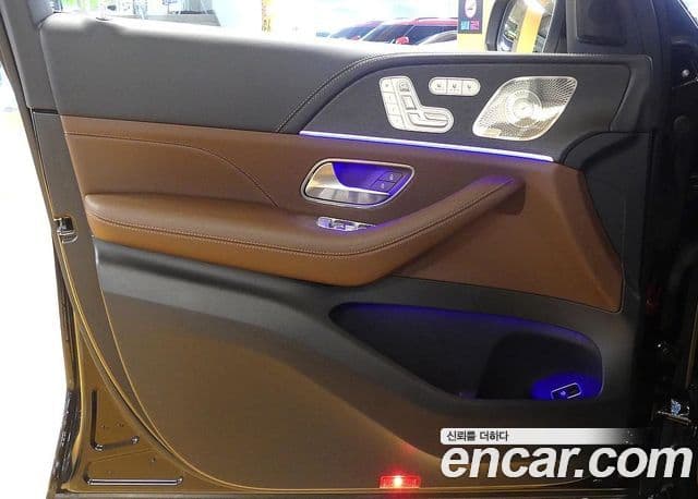 Mercedes-Benz GLE-Class 2025 — Фото 11/20