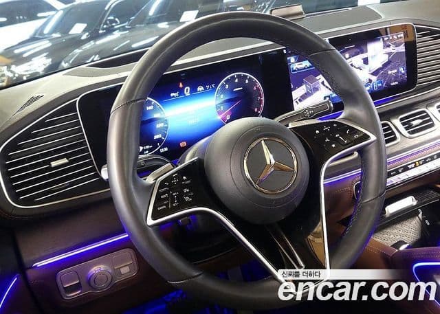 Mercedes-Benz GLE-Class 2025 — Фото 12/20