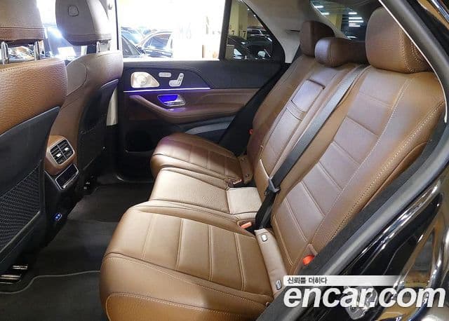 Mercedes-Benz GLE-Class 2025 — Фото 17/20