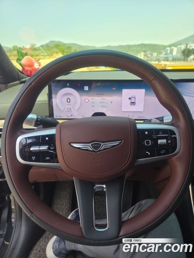 Genesis GV80 2024 — Photo 1/13