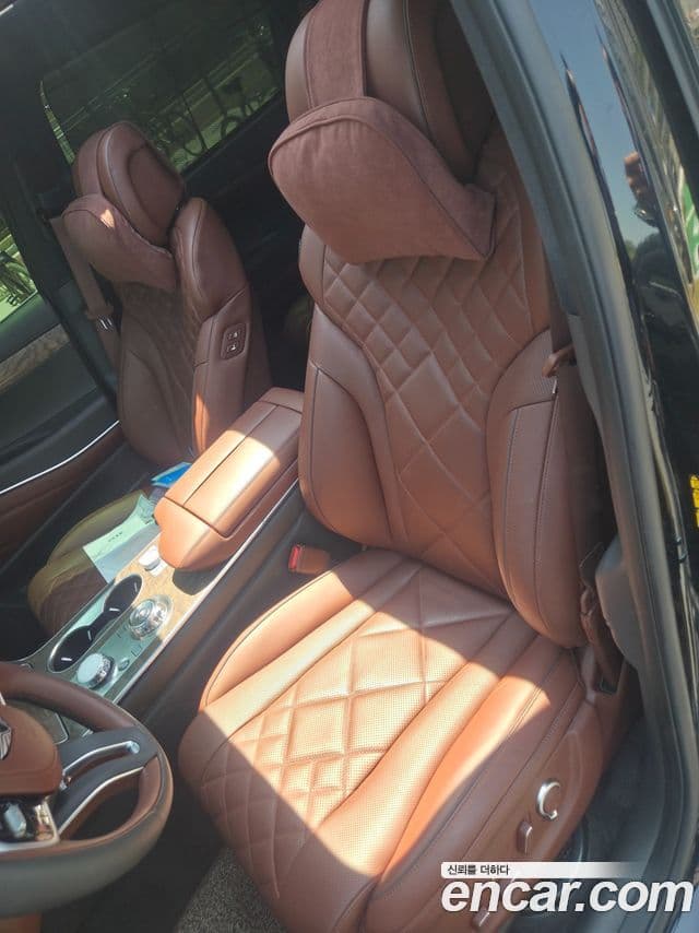 Genesis GV80 2024 — Photo 8/13