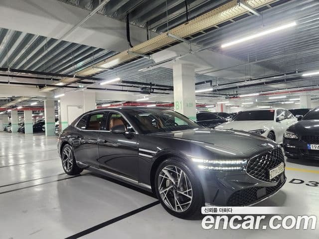 Genesis G90 2022 — ფოტო 2/20