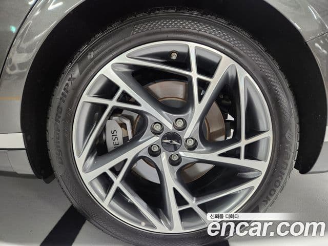 Genesis G90 2022 — ფოტო 19/20