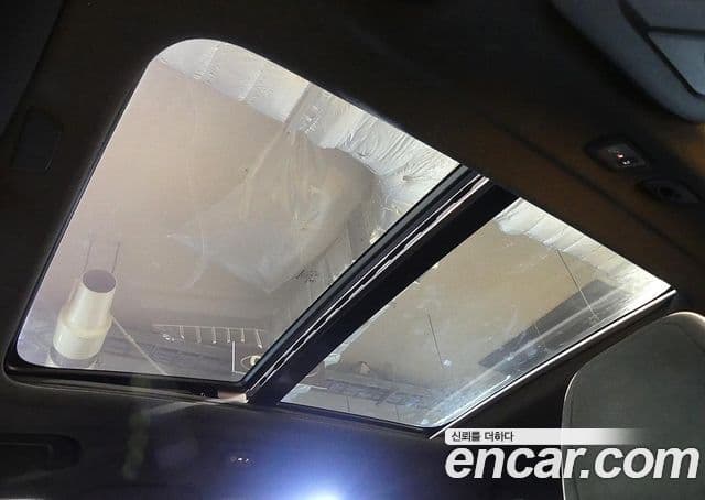 Volvo XC40 2021 — Photo 10/20