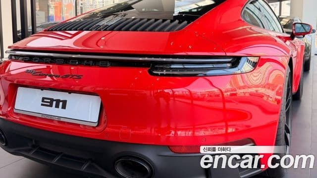 Porsche 911 2024 — Photo 8/20