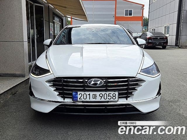 Hyundai Sonata Hybrid 2020 — Şəkil 17/20
