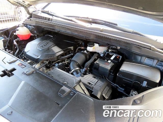 Kia Carnival 2022 — Şəkil 19/20