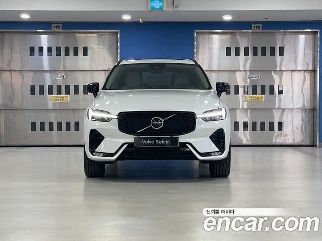 Volvo XC60 2025 — Фото 2/20