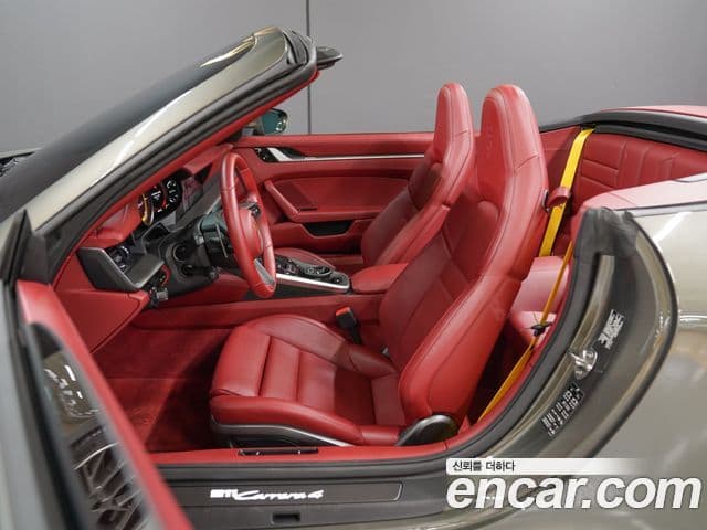 Porsche 911 2021 — Photo 20/20