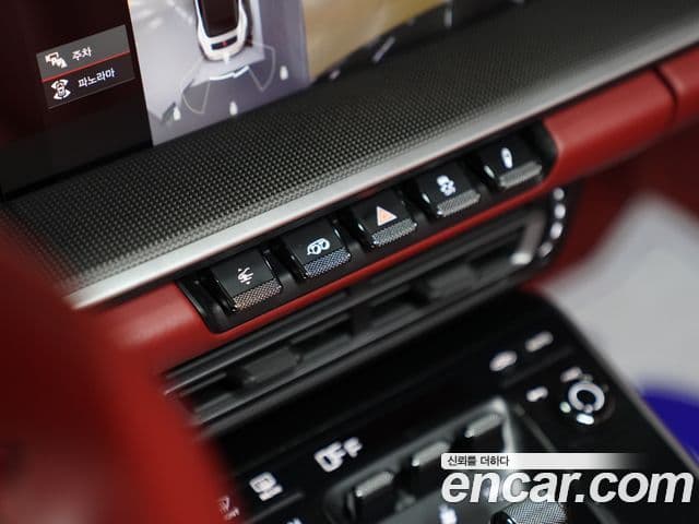 Porsche 911 2021 — Photo 18/20