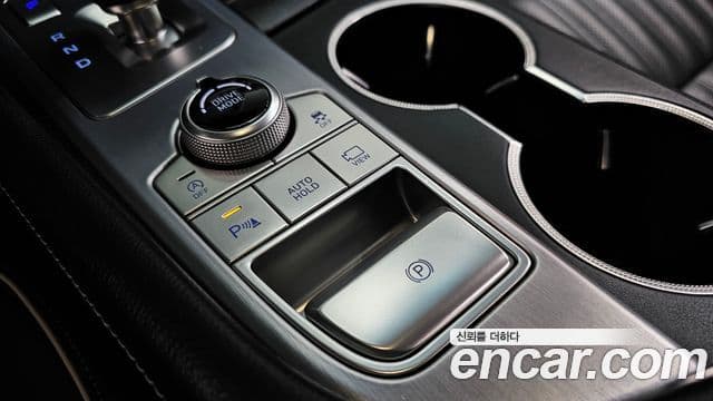 Genesis G70 2019 — ფოტო 17/20