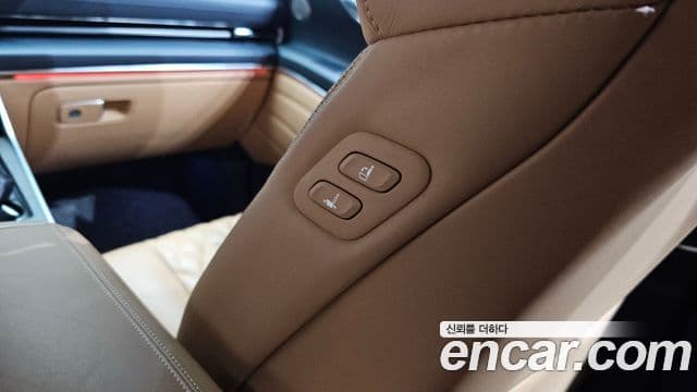 Genesis GV80 2023 — Photo 12/35