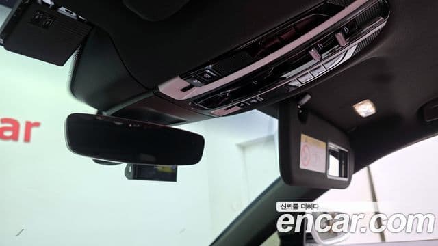 Porsche Panamera 2022 — Photo 1/33