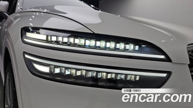 Genesis GV70 2024 — ფოტო 24/33