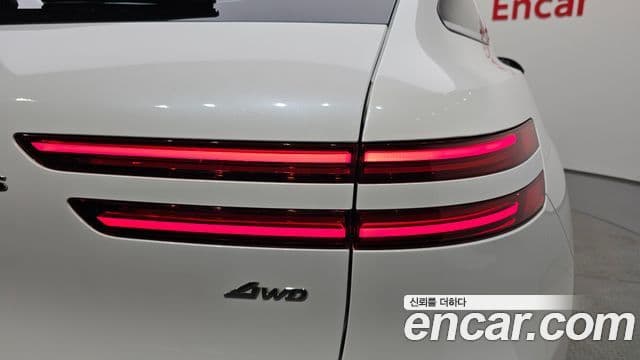 Genesis GV70 2024 — ფოტო 9/33