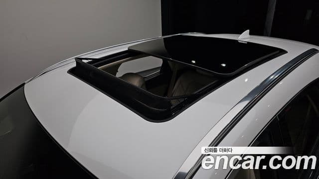 Genesis GV70 2024 — ფოტო 2/33