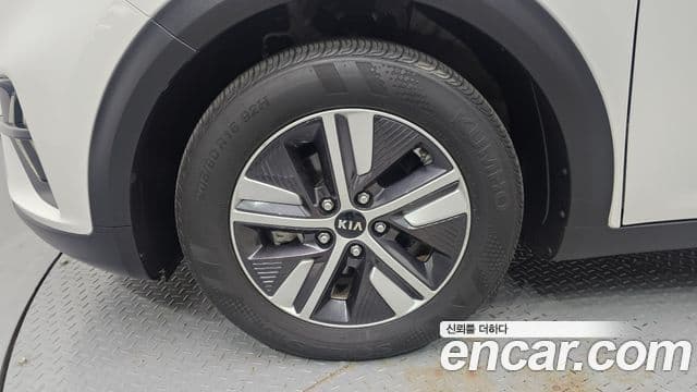 Kia Niro 2021 — Şəkil 5/20