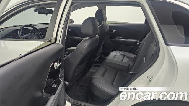 Kia Niro 2021 — Photo 4/30