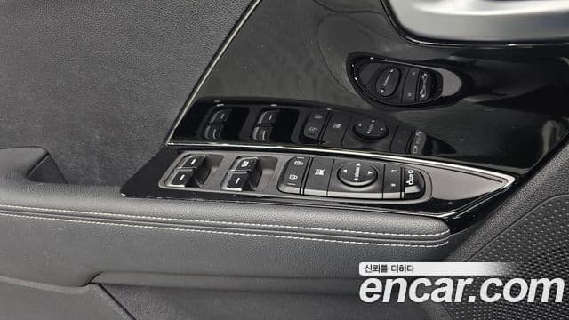 Kia Niro 2021 — Photo 16/30