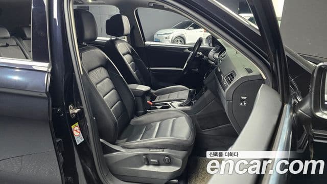 Volkswagen Tiguan 2019 — ფოტო 10/20