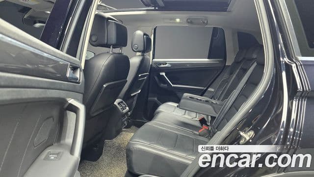 Volkswagen Tiguan 2019 — ფოტო 12/20