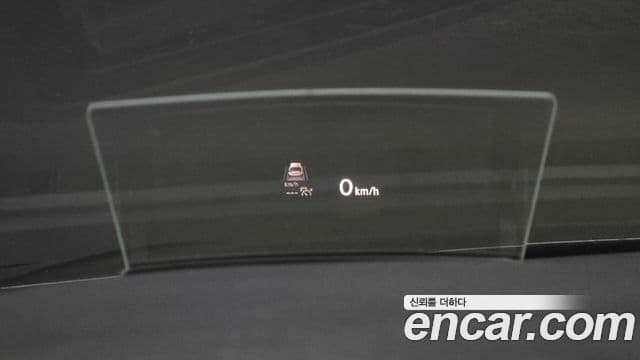 Volkswagen Tiguan 2019 — ფოტო 17/20