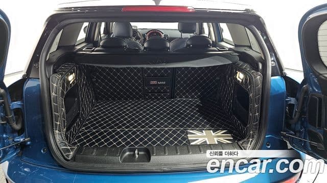 Mini Cooper S Clubman 2022 — Şəkil 17/20