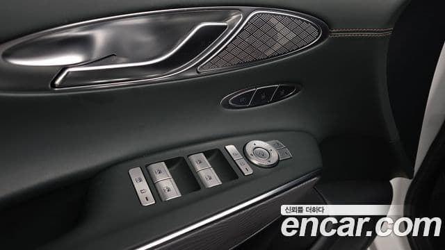 Genesis GV70 2022 — Şəkil 17/20