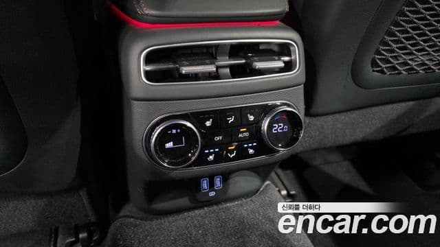 Genesis GV70 2022 — Şəkil 19/20