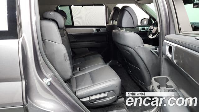 Hyundai Santa Fe 2023 — Şəkil 11/20