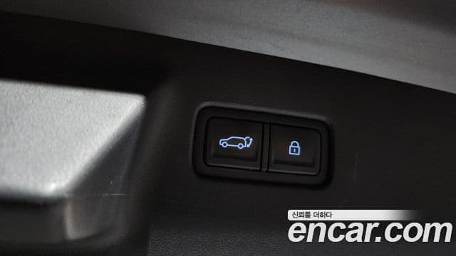 Hyundai Santa Fe 2023 — Şəkil 19/20