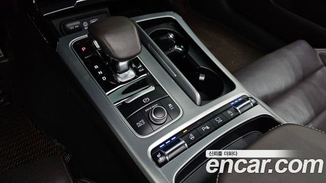 Kia Stinger 2019 — ფოტო 9/20