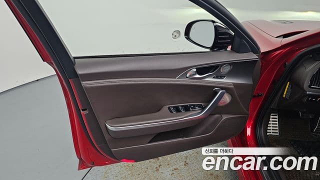 Kia Stinger 2019 — Photo 25/30