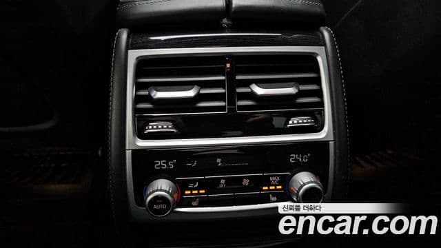 BMW 7 Series 2018 — Şəkil 17/20