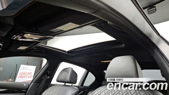 BMW 7 Series 2018 — Şəkil 18/20