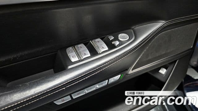BMW 7 Series 2018 — Photo 3/34