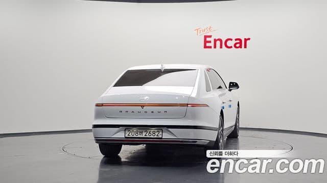 Hyundai Grandeur 2022 — Фото 4/20